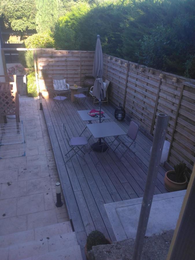 Gite 2 Chambres Avec Piscine Sernhac Bagian luar foto