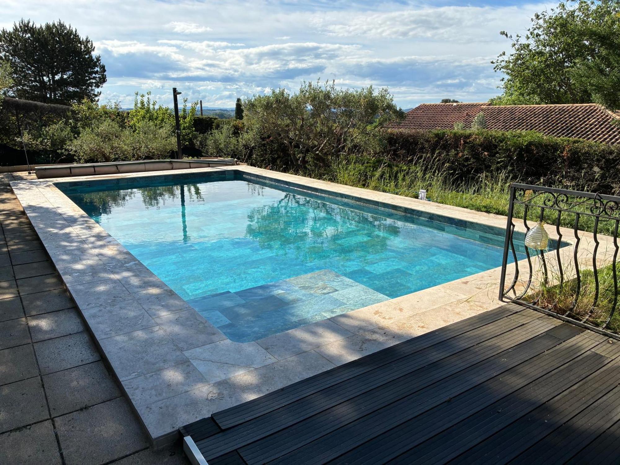Gite 2 Chambres Avec Piscine Sernhac Bagian luar foto